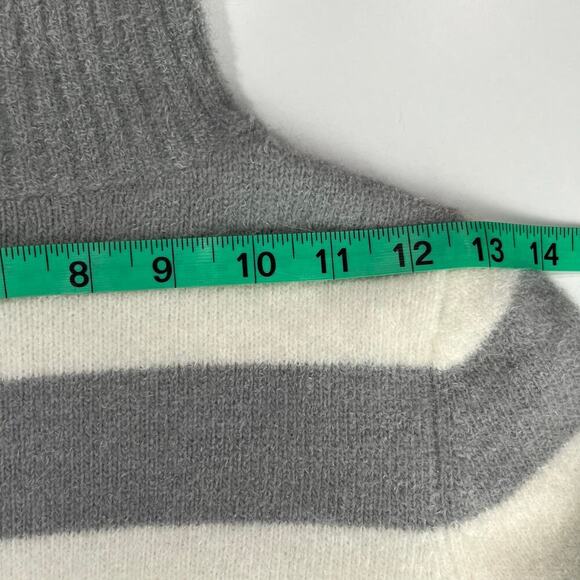 Bebe O Angora Blend Sweater Turtleneck Gray White Striped 3/4 Sleeve S VTG Y2K - Picture 7 of 10